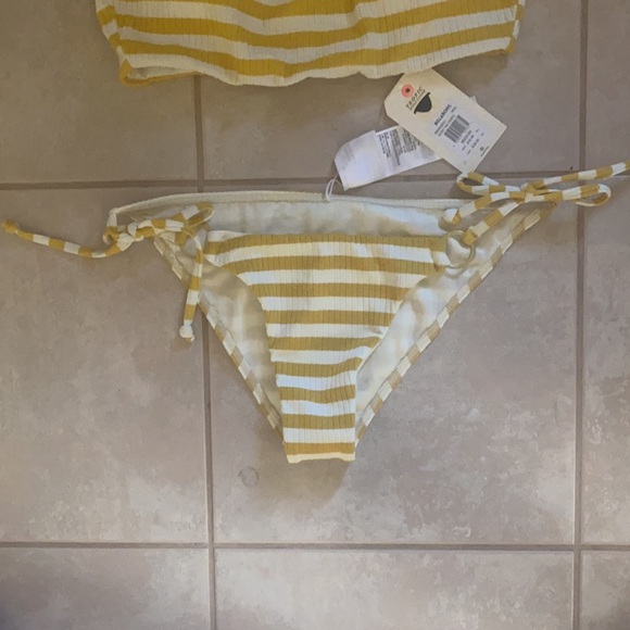 Billabong strapless bikini - Picture 2 of 6